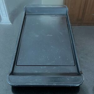 Black flat skillet to make pancakes on. brand new Samsung stove, skillet